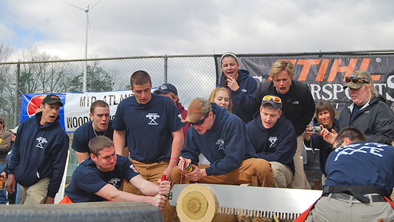 2014 Penn State Mont Alto cross-cut sawyers and their team